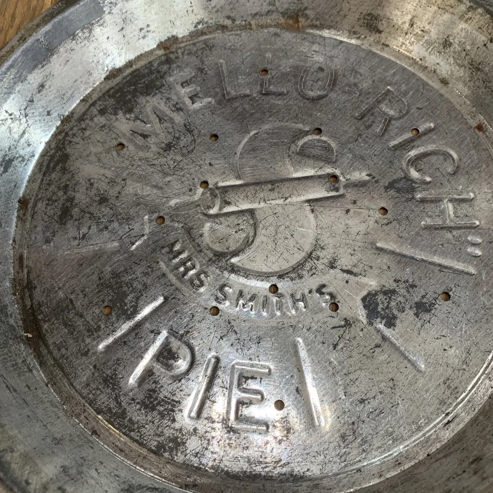 Mrs. Smith's Mello-Rich pie pan baking sturdy vintage Pre-owned